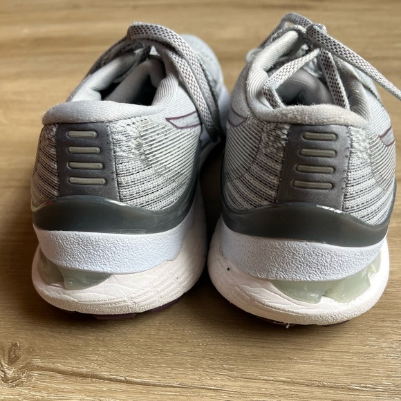 Asics Gel Kayano 28 Womens Size 9.5‎ Grey Running Shoes Sneakers - Picture 5 of 8